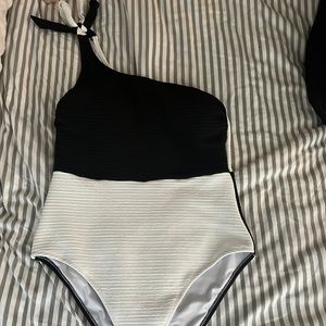 CupShe one piece shoulder tie swimsuit